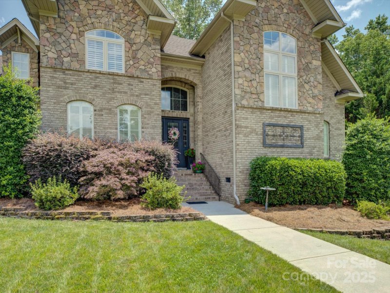 Property image 3 at 213 Cowboys Circle, Rock Hill, SC 29732