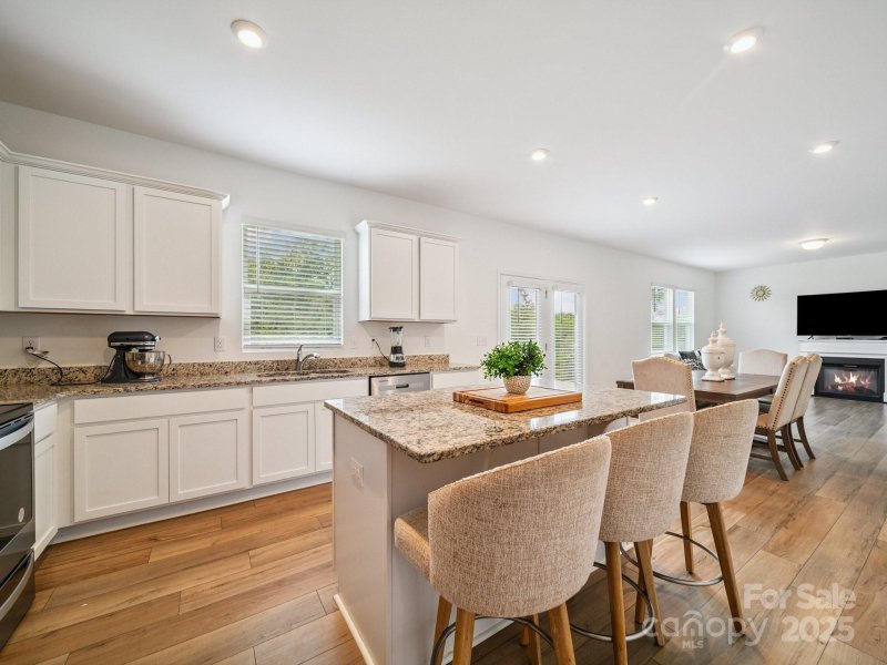 Property image 5 of 3077 Light Ridge Court in Spring Meadow, Concord, NC 28027