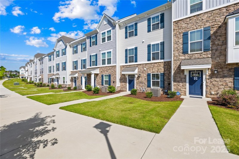 Property image 2 at 1725 Aspire Street, Charlotte, NC 28262