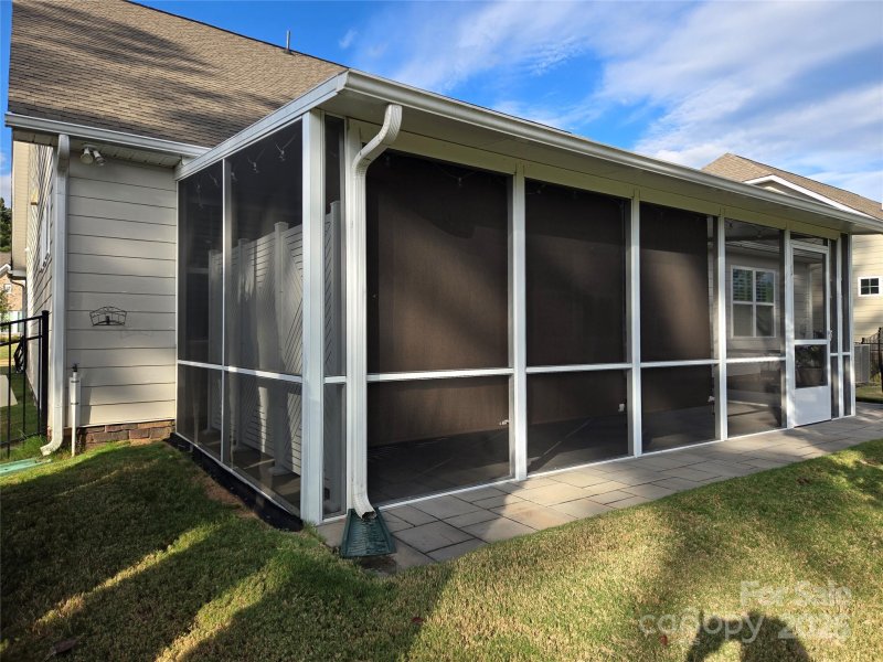 Property image 2 of 1224 Dali Boulevard in Imagery On Mtn Island, Mount Holly, NC 28120