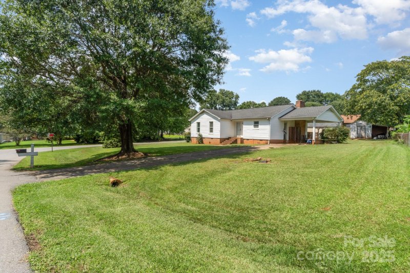 Property image 3 at 4816 Buckeye Lane, Gastonia, NC 28056