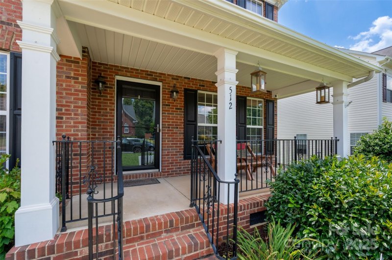 Property image 2 of 512 Veloce Trail in Dominion Bridge, Fort Mill, SC 29715