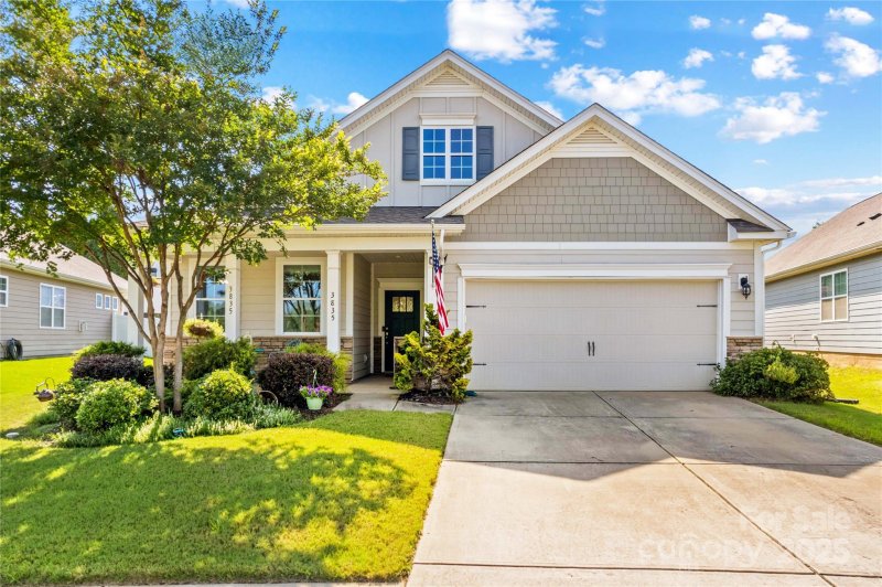 Property image 2 of 3835 Norman View Drive in Bridgewater at Sherrills Ford, Sherrills Ford, NC 28673