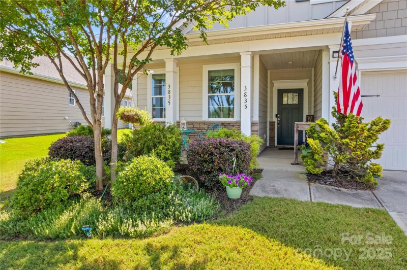 Property image 3 of 3835 Norman View Drive in Bridgewater at Sherrills Ford, Sherrills Ford, NC 28673