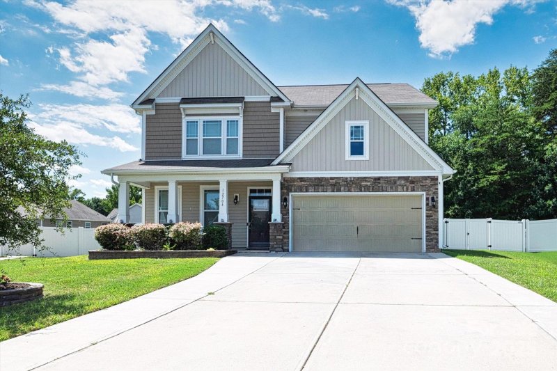 Stafford, Charlotte Community