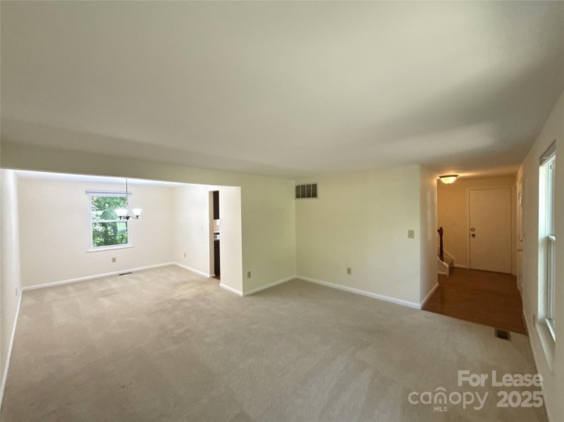Property image 4 at 6616 Wannamaker Lane, Charlotte, NC 28226