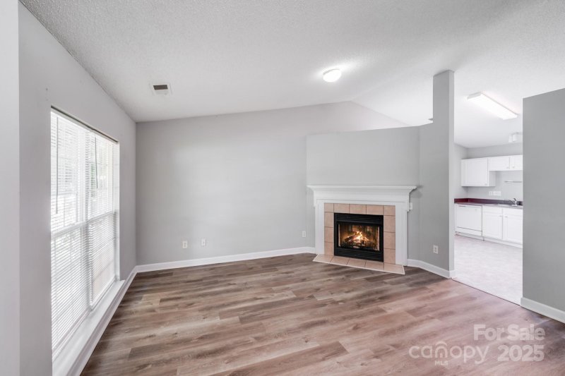Property image 3 of 1703 Southwind Drive in Sunset Village, Charlotte, NC 28216