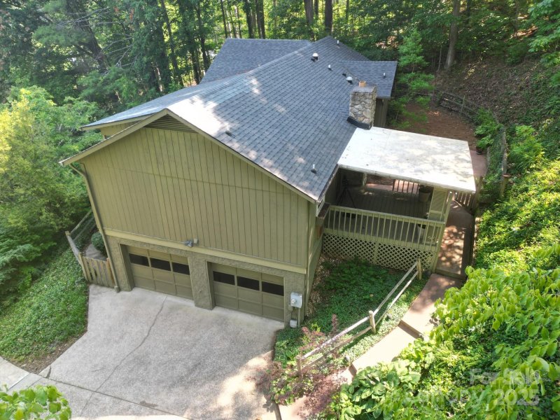 Property image 2 at 6 Wilderness Cove Road, Asheville, NC 28804