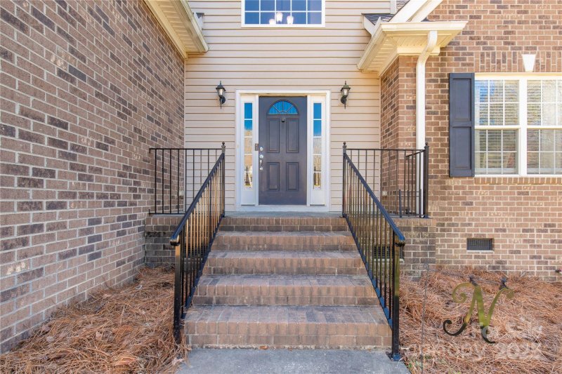 Property image 4 of 4114 Flint Drive in Shiloh Commons, Lancaster, SC 29720