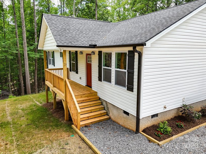 Property image 3 at 331 Haven Ridge Lane, Marion, NC 28752