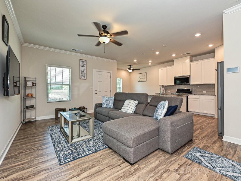 Property image 3 of 11807 Midnight Way in Stoneybrook Station, Huntersville, NC 28078