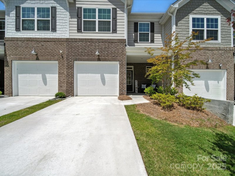7032 Everly Commons Lane