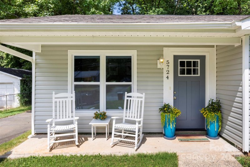 5724 Lawnmeadow Drive