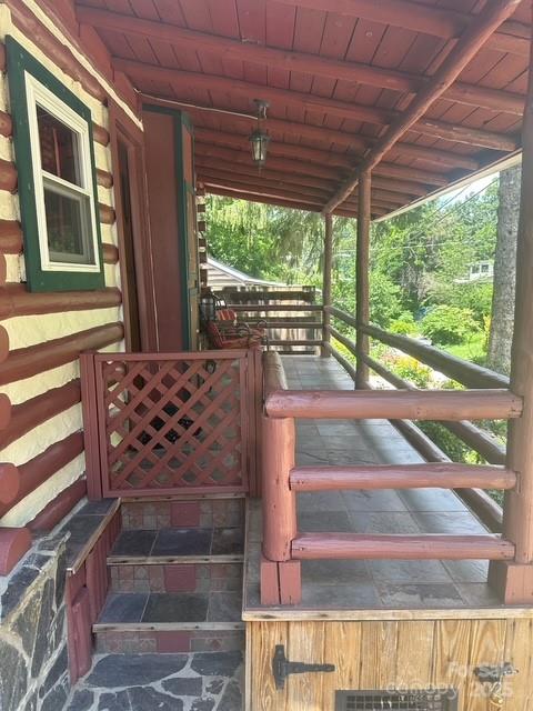 Property image 2 of 10 Rhododendron Drive in Homeland Park, Asheville, NC 28805