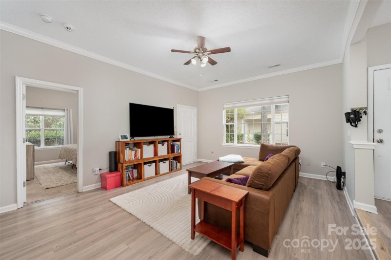 Property image 2 of 12223 Savannah Garden Drive in Savannah Townhomes, Charlotte, NC 28273