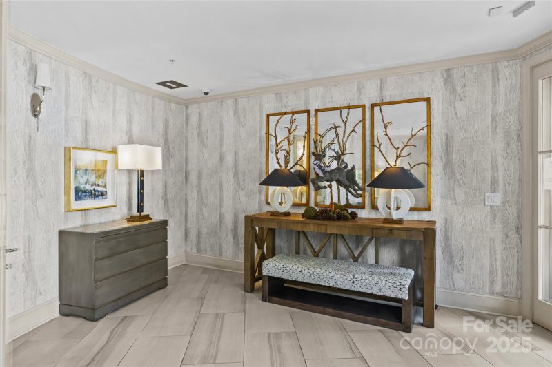 Property image 5 at 2312 Selwyn Avenue, Charlotte, NC 28207