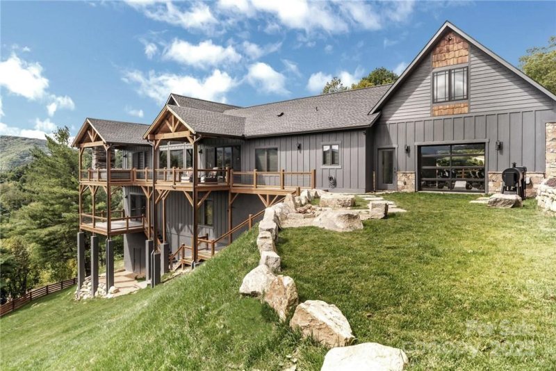 Property image 3 at 706 Silver Springs Drive, Banner Elk, NC 28604