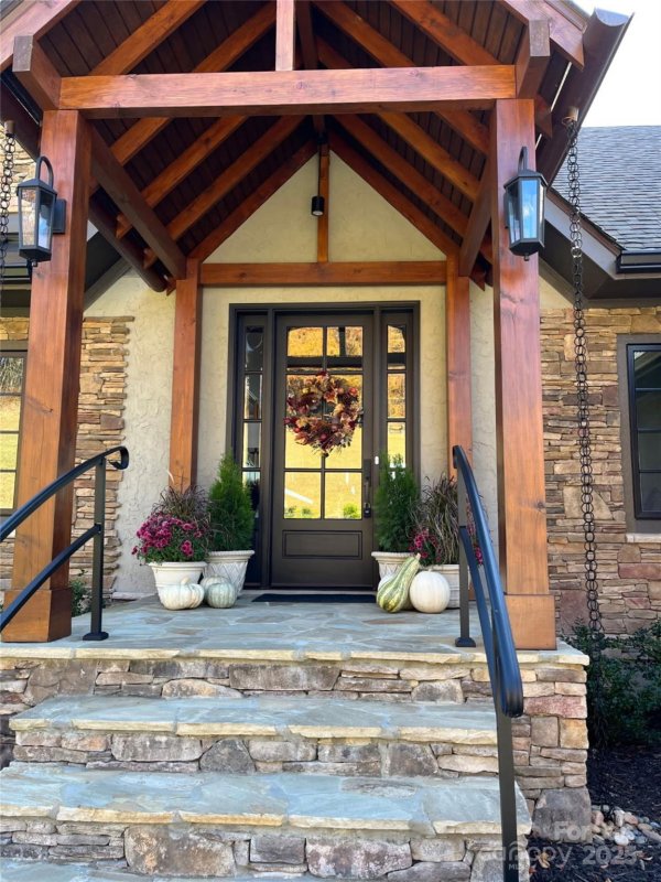 Property image 4 of 332 Summerset Drive in Grand Highlands at Bearwallow, Hendersonville, NC 28792