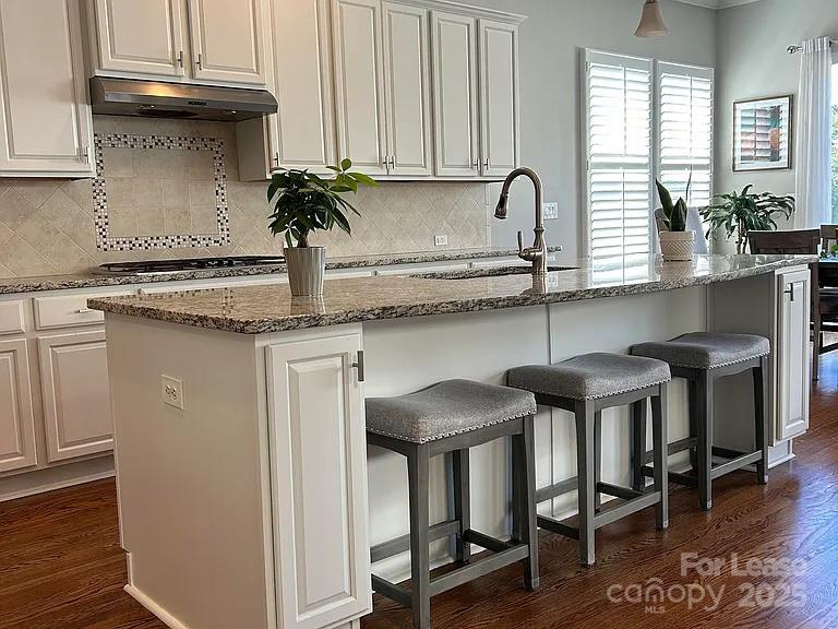 Property image 4 of 4736 Water Oak Road in Cotswold, Charlotte, NC 28211