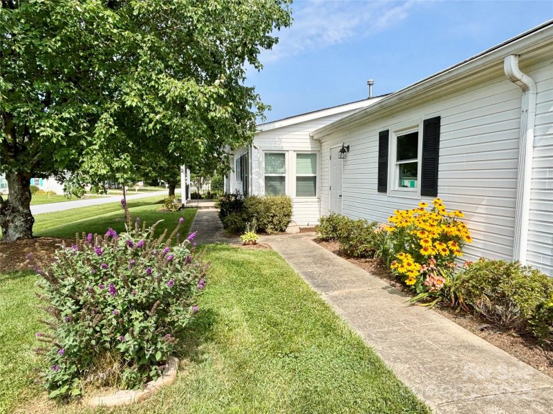 Property image 2 at 243 Riverwind Drive, Hendersonville, NC 28739