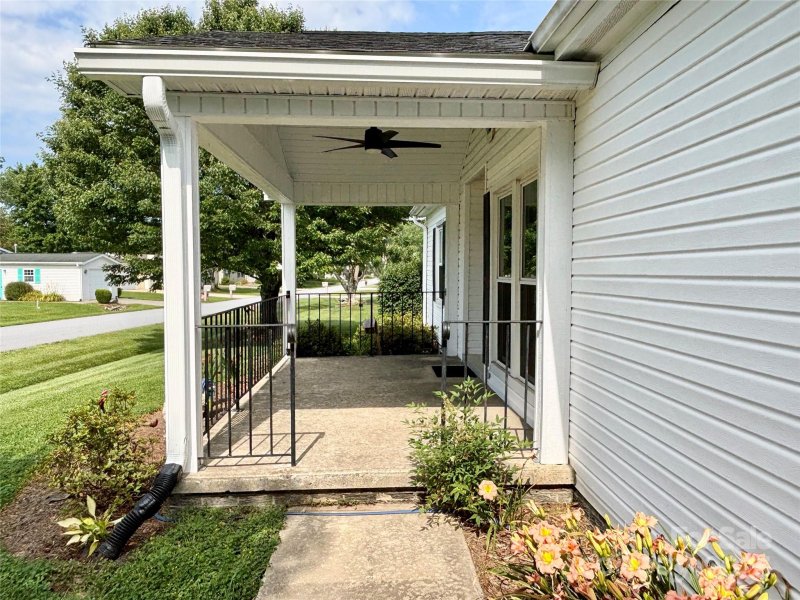 Property image 3 at 243 Riverwind Drive, Hendersonville, NC 28739