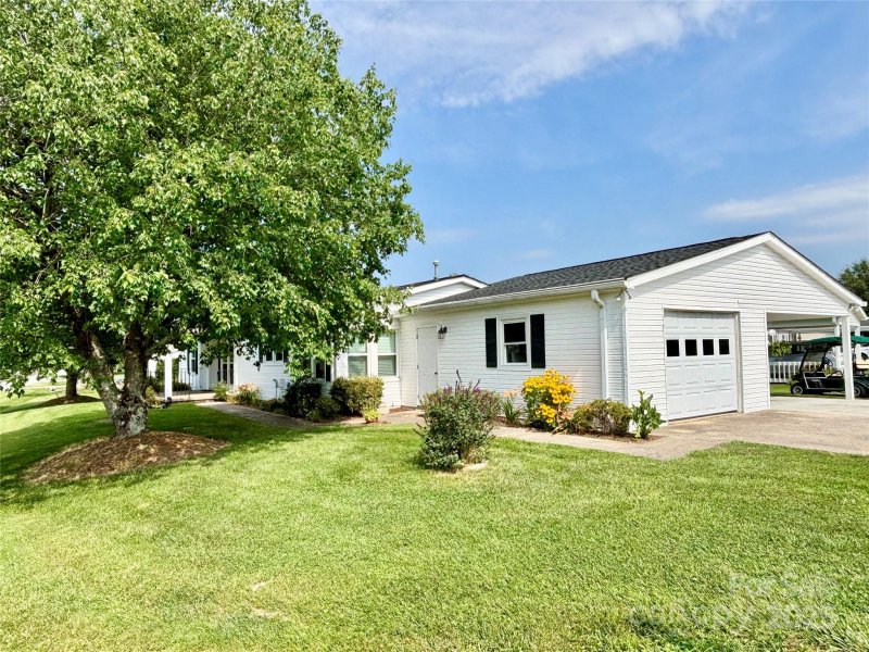 Property image 4 at 243 Riverwind Drive, Hendersonville, NC 28739