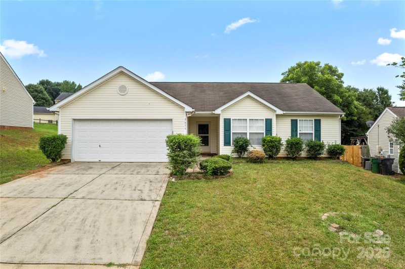 7616 Shiny Meadow Lane