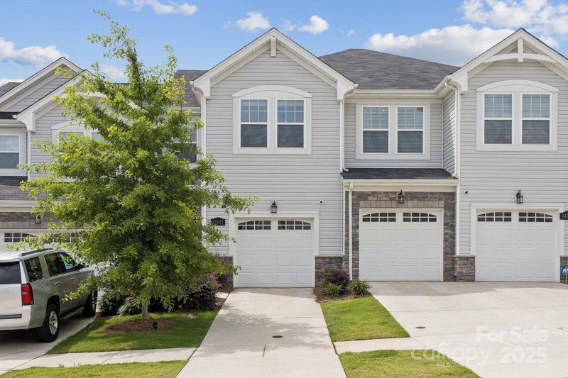 Property image 2 of 13323 Savaine Street in Porters Row, Charlotte, NC 28278