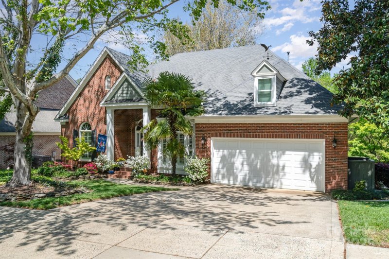 Property image 2 at 3813 Beauvista Drive, Charlotte, NC 28269