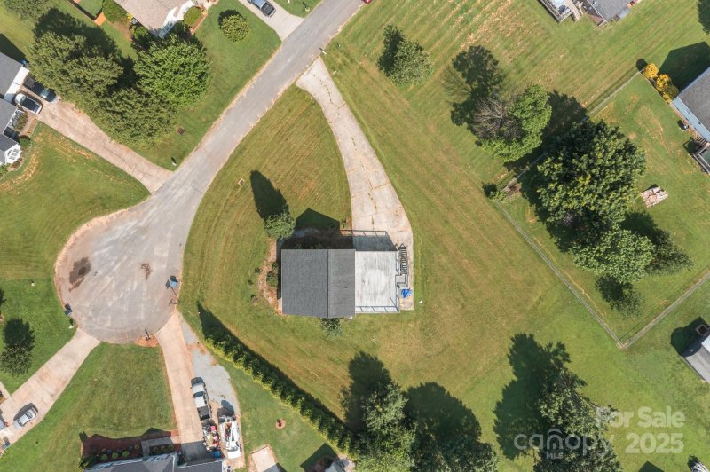 Property image 3 of 2268 Bay Court in Glencroft, Newton, NC 28658