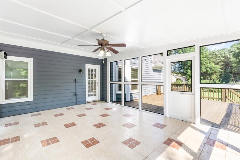 Property image 5 of 1581 Bluff Court in Tysons Forest, Rock Hill, SC 29732