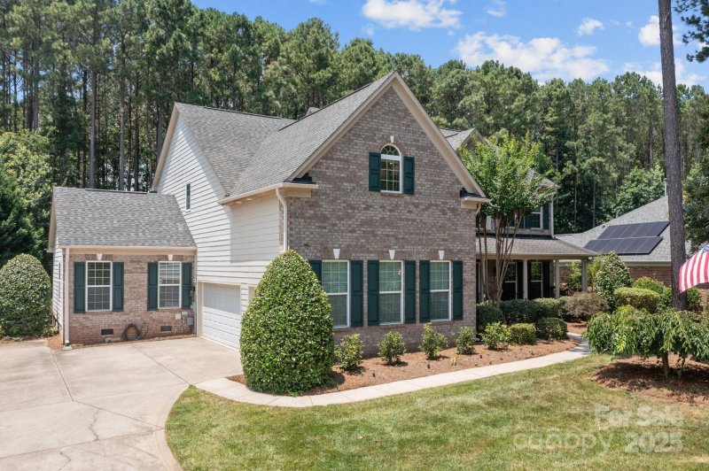 Property image 4 of 213 Beech Bluff Drive in Stonewater, Mount Holly, NC 28120