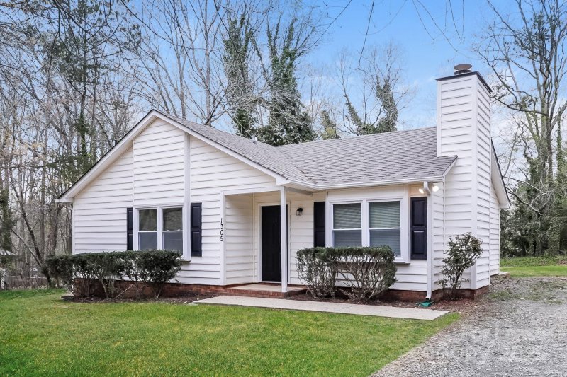 Property image 2 at 1305 Sharon Drive, Waxhaw, NC 28173