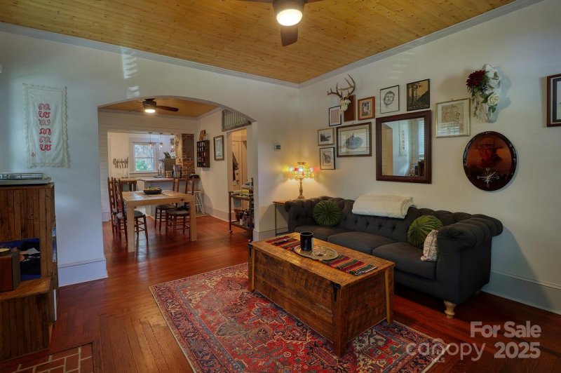 Property image 2 of 107 Riverview Drive in French Broad Terrace, Asheville, NC 28806