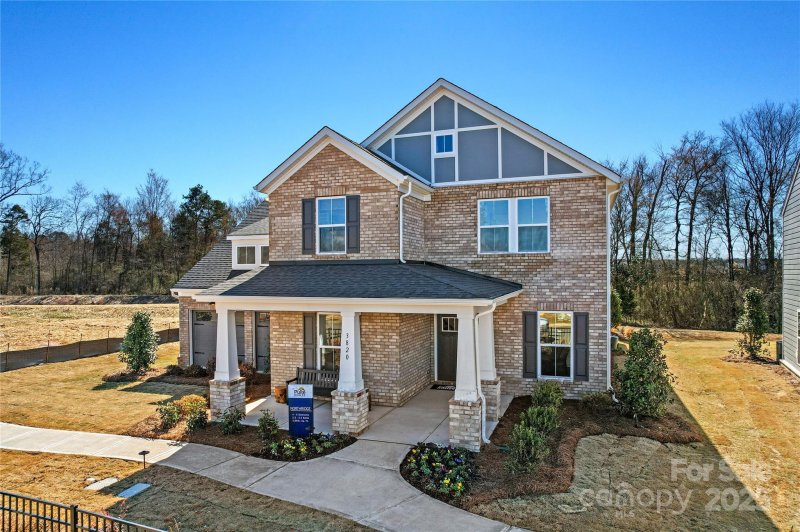 Property image 2 of 2005 Waxhaw Crossing Drive in Forest Creek, Waxhaw, NC 28173