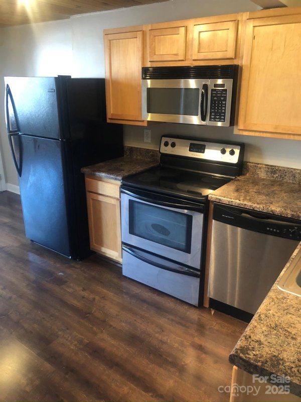 Property image 3 at 201 S Hoskins Road, Charlotte, NC 28208