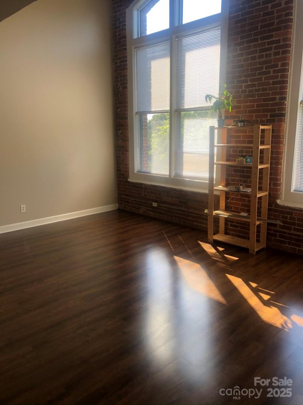 Property image 5 at 201 S Hoskins Road, Charlotte, NC 28208