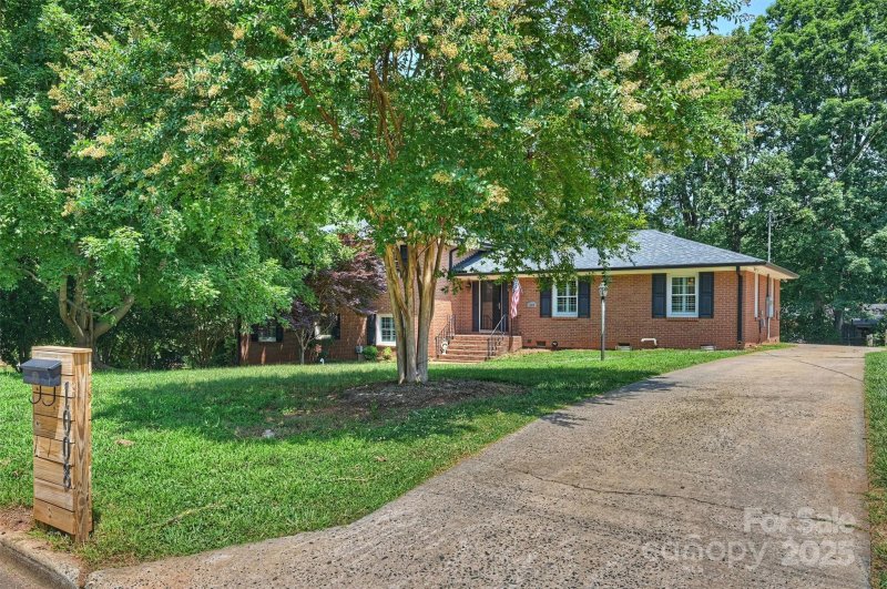 Property image 3 at 1008 Dumbarton Road, Gastonia, NC 28054