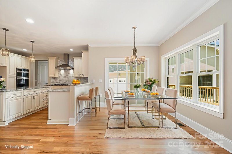 Property image 5 of 101 Mcalway Road in Ridgewood, Charlotte, NC 28211