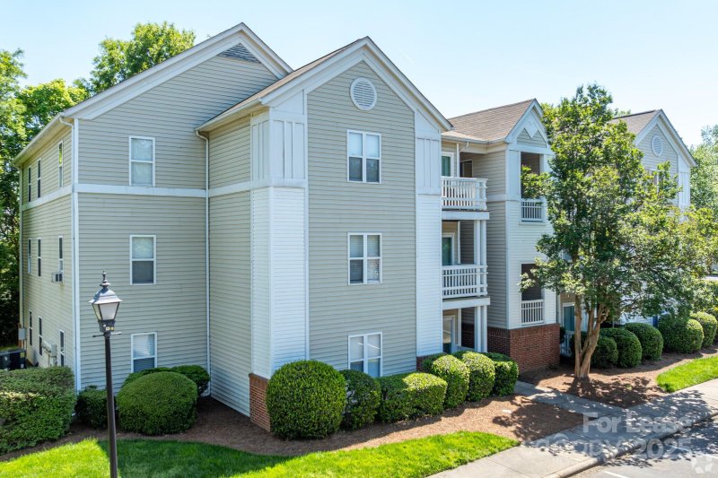 Property image 3 at 2352 Township Road, Charlotte, NC 28273