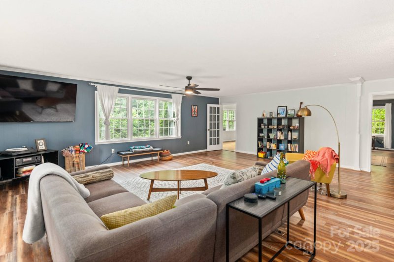 Property image 5 of 32 Tucker Road in Ridgecrest, Black Mountain, NC 28711