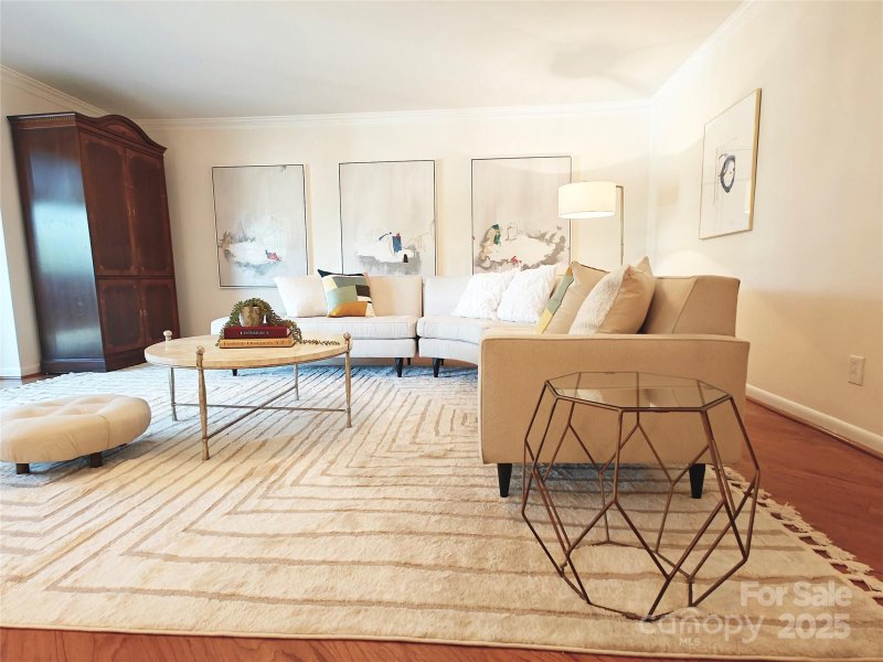 Property image 4 at 1323 Queens Road, Charlotte, NC 28207