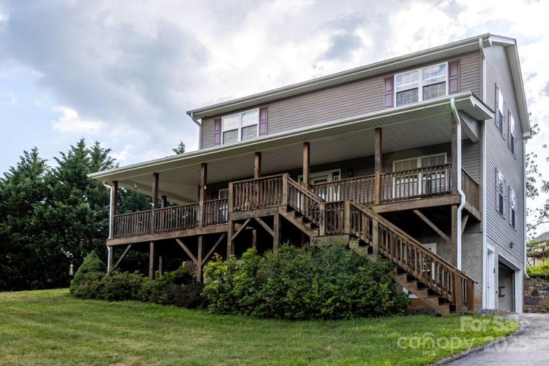 Property image 3 of 365 Hemlock Springs Trail in Twin Brook Hills, Weaverville, NC 28787