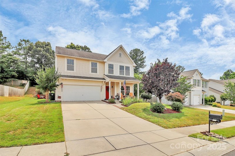 Property image 3 of 1288 Century Drive in Oaks At Clover, Clover, SC 29710