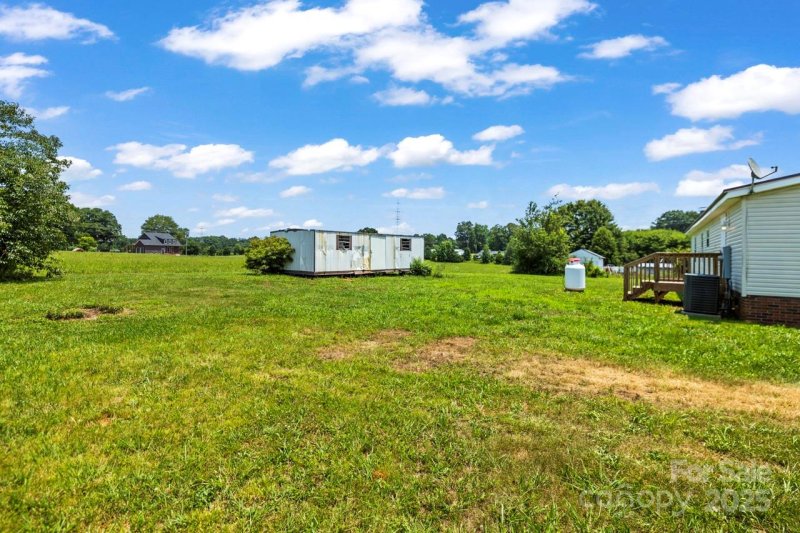 Property image 4 of 1133 Lynn Lane in Doe Run, Catawba, NC 28609