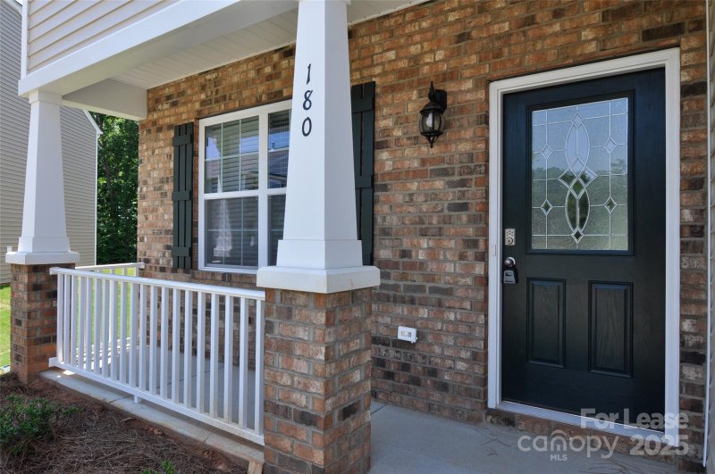 Property image 2 at 180 King William Drive, Mooresville, NC 28115