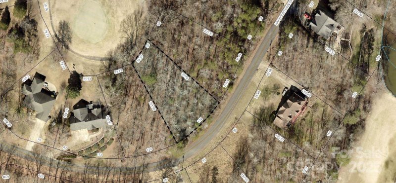 Property image 2 of 153 Harbourtown Drive in Woodbridge, Kings Mountain, NC 28086