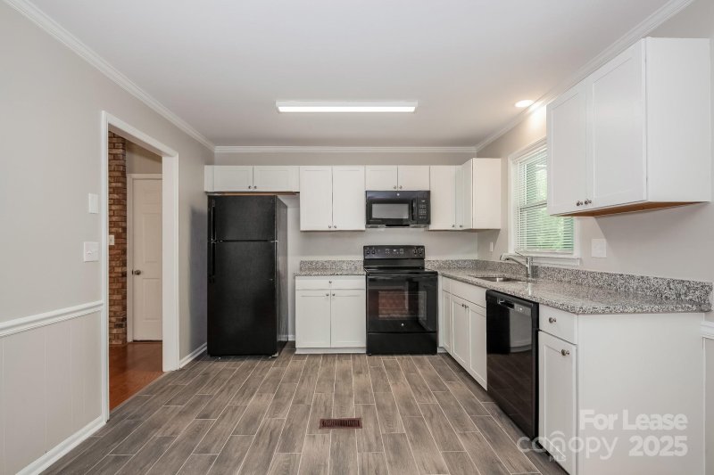 Property image 4 at 2324 Pineforest Drive, Gastonia, NC 28056