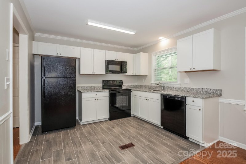 Property image 5 at 2324 Pineforest Drive, Gastonia, NC 28056