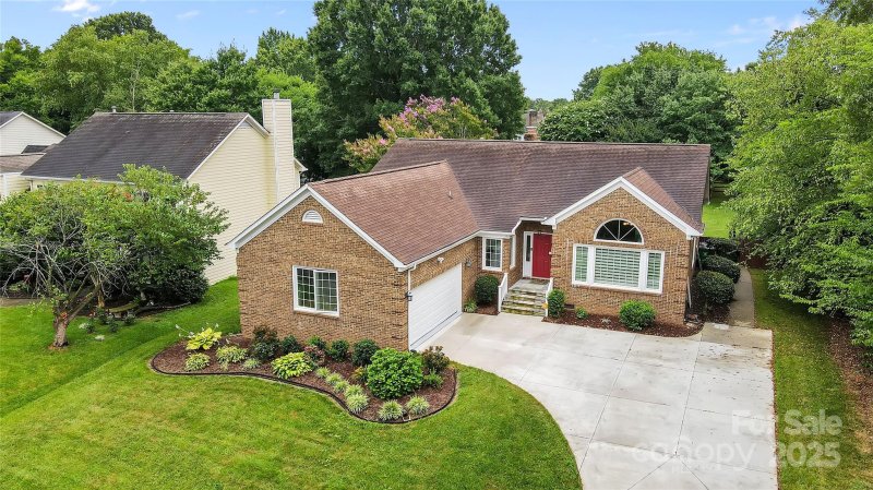 Property image 2 of 14021 Harlequin Drive in Feather Trace, Charlotte, NC 28273
